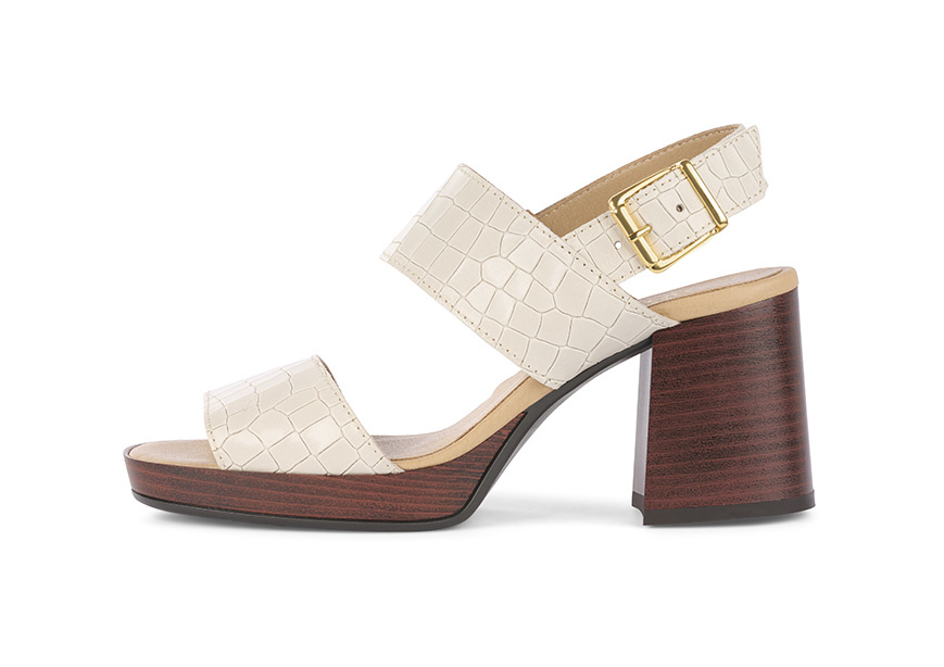 Sandale cu toc din piele naturala 